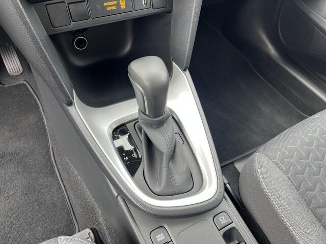 Toyota YARIS 1.5 VVT-i Dynamic | Automaat | 1350kg Trekgewicht | Apple Carpla