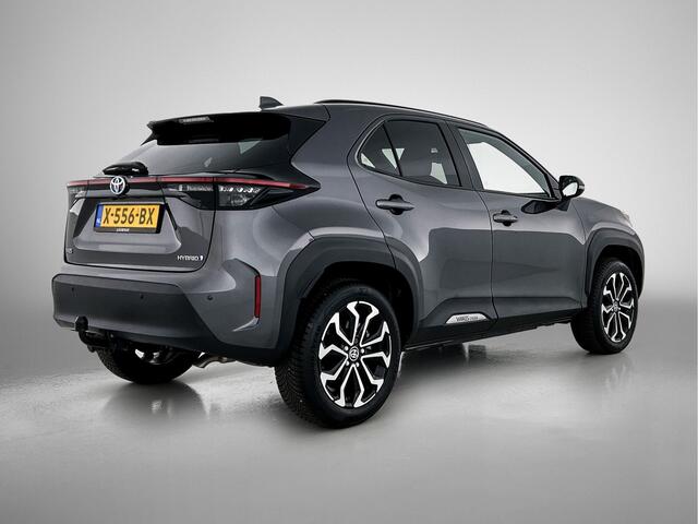 Toyota YARIS Cross 1.5 Hybrid Dynamic | Trekhaak | Full map navigatie | LM velgen | Privacy glass |