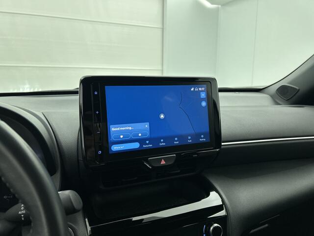 Toyota YARIS Cross 1.5 Hybrid Dynamic | Trekhaak | Full map navigatie | LM velgen | Privacy glass |