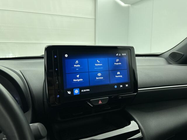 Toyota YARIS Cross 1.5 Hybrid Dynamic | Trekhaak | Full map navigatie | LM velgen | Privacy glass |