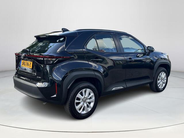 Toyota YARIS Cross 1.5 Hybrid 115 Active | Night sky black metallic | Demonstratie auto |