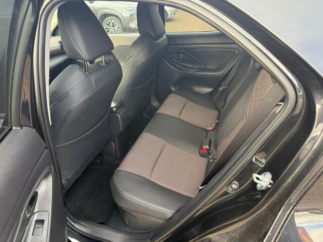 Toyota YARIS Cross 1.5 Hybrid 130 Executive |Navi|Carplay|E.a.klep|PDC V+A|Stoel en stuurverw|Dodehoek|Camera|