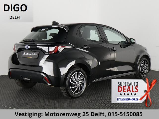 Toyota YARIS 1.5 HYBRIDE BLACKLINE GARANTIE 5-2034 AUTOMAAT. CLOUD NAVI. SLECHTS 11.000 KM.