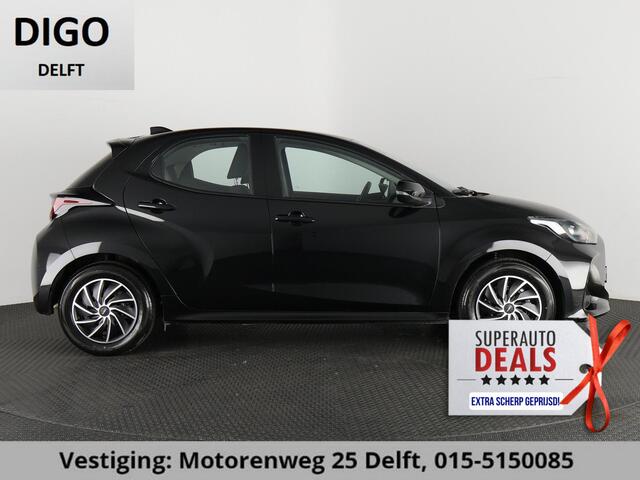 Toyota YARIS 1.5 HYBRIDE BLACKLINE GARANTIE 5-2034 AUTOMAAT. CLOUD NAVI. SLECHTS 11.000 KM.