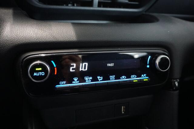 Toyota YARIS 1.5 Hybrid Dynamic | CAMERA | CLIMATE | ADAPT. CRUISE | CARPLAY | KEYLESS |