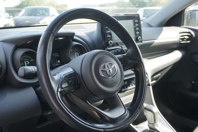 Toyota YARIS 1.5 Hybrid Dynamic | CAMERA | CLIMATE | ADAPT. CRUISE | CARPLAY | KEYLESS |