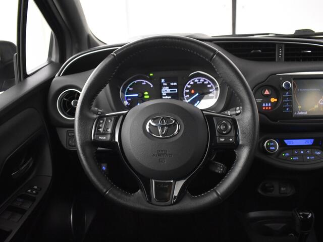 Toyota YARIS 1.5 Hybrid Bi-Tone| Navigatie