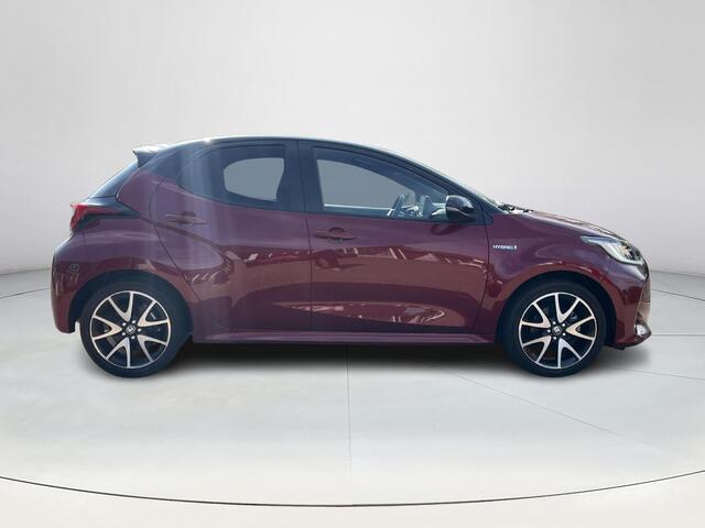 Toyota YARIS 1.5 Hybrid Executive | Bi-tone | Carplay | Dode hoek waarschuwing | Parkeersensoren |