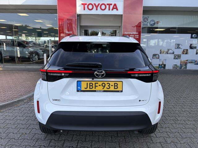 Toyota YARIS 1.5 Hybrid 130 Dynamic | Comfort Pack | Sensoren v/a | Stoelverw