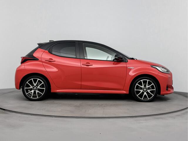 Toyota YARIS 1.5 Hybrid Launch Edition | Lederen bekleding | Achteruitrijcamera |
