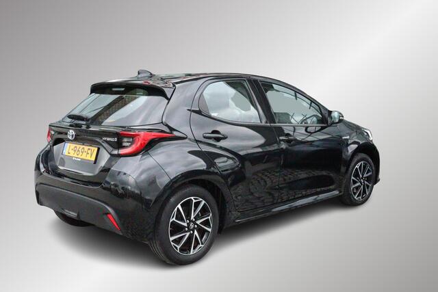 Toyota YARIS 1.5 Hybrid Dynamic, NAVI, Apple carplay, Android auto.