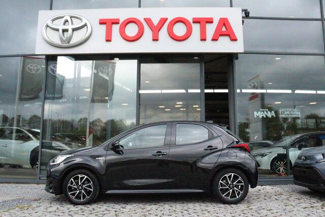 Toyota YARIS 1.5 Hybrid Dynamic, NAVI, Apple carplay, Android auto.