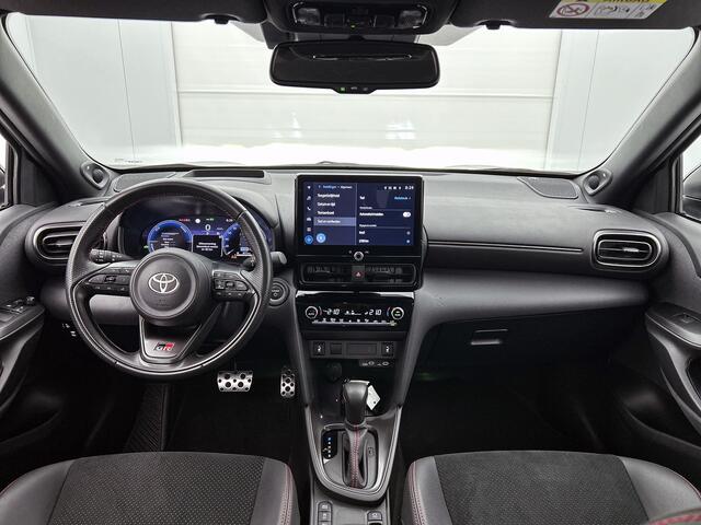 Toyota YARIS Cross 1.5 Hybrid 130 GR Sport | Premium uitgevoerd | Rijklaar