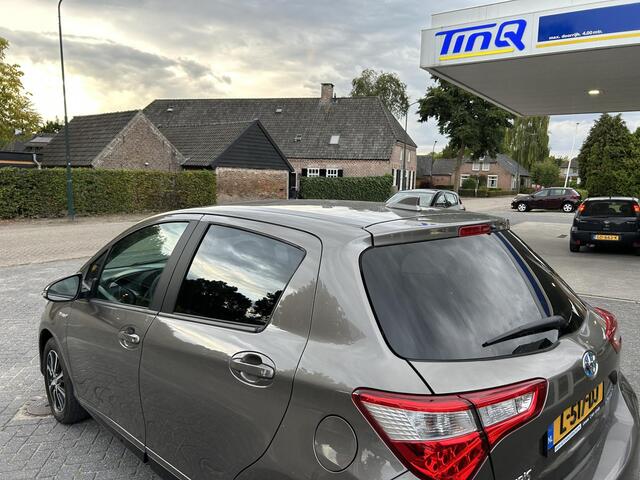 Toyota YARIS 1.5 Hybrid Dynamic