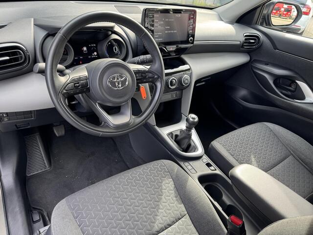 Toyota YARIS Cross 1.5 VVT-I Active | Adapt. Cruise Control | Camera | Apple Carplay/Android Auto | Airconditioning | Bluetooth Tel. | DAB | Rijklaarprijs!