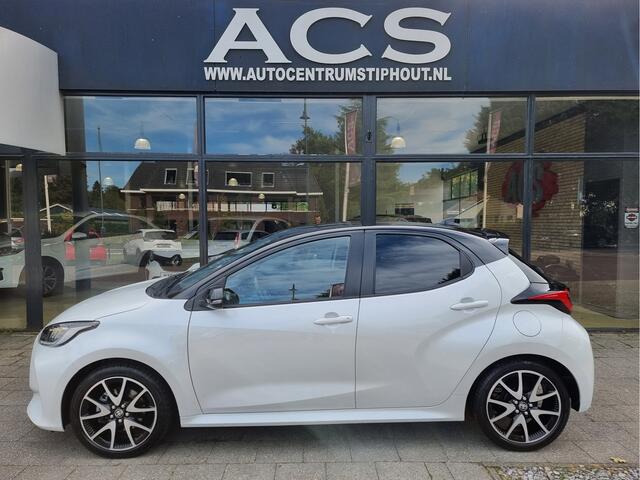 Toyota YARIS 1.5 VVT-i Bi-Tone 126pk | Parelmoer | Ad.cruise | Leder | Camera | Nieuwstaat!