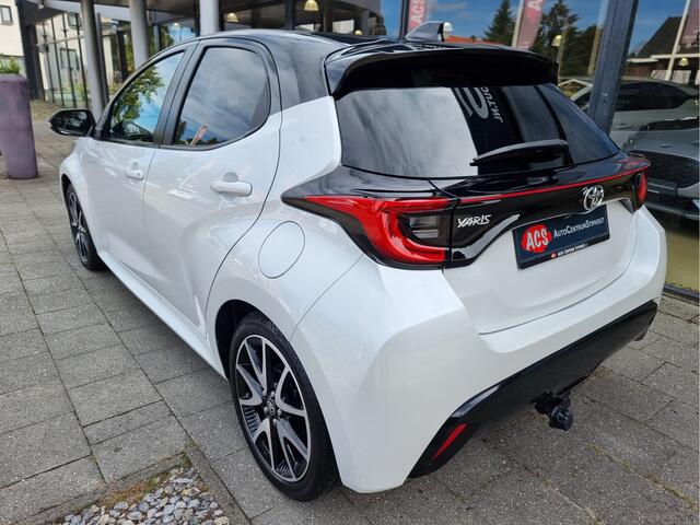 Toyota YARIS 1.5 VVT-i Bi-Tone 126pk | Parelmoer | Ad.cruise | Leder | Camera | Nieuwstaat!