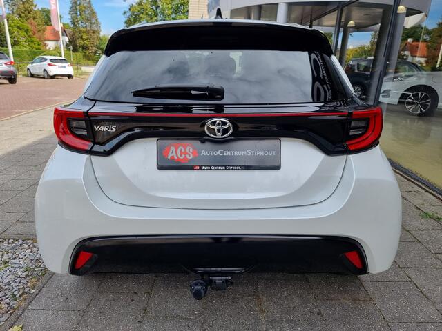 Toyota YARIS 1.5 VVT-i Bi-Tone 126pk | Parelmoer | Ad.cruise | Leder | Camera | Nieuwstaat!