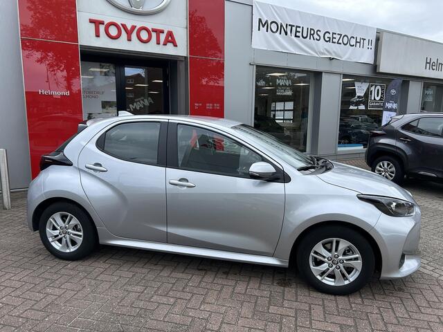 Toyota YARIS 1.5 Hybrid 115 Active
