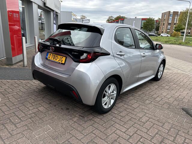 Toyota YARIS 1.5 Hybrid 115 Active