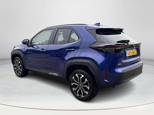 Toyota YARIS Cross 1.5 Hybrid 115 First Edition **STOEL EN STUURWIELVERWARMING/ DODEHOEKDETECTIE/ PARKEERSENSOREN/ GARANTIE**