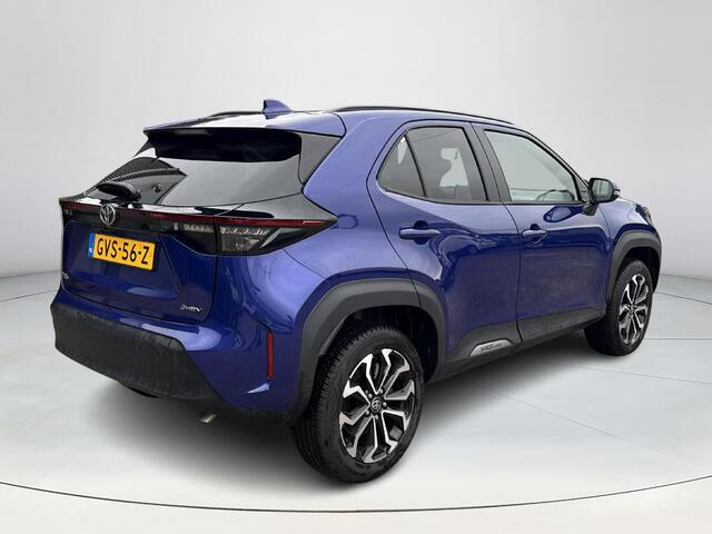 Toyota YARIS Cross 1.5 Hybrid 115 First Edition **STOEL EN STUURWIELVERWARMING/ DODEHOEKDETECTIE/ PARKEERSENSOREN/ GARANTIE**