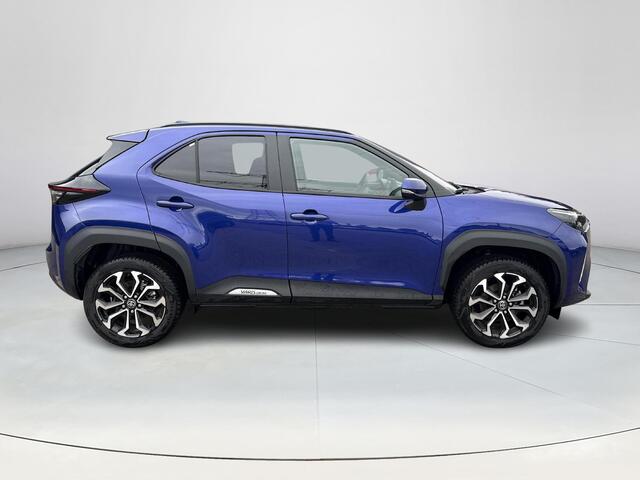 Toyota YARIS Cross 1.5 Hybrid 115 First Edition **STOEL EN STUURWIELVERWARMING/ DODEHOEKDETECTIE/ PARKEERSENSOREN/ GARANTIE**