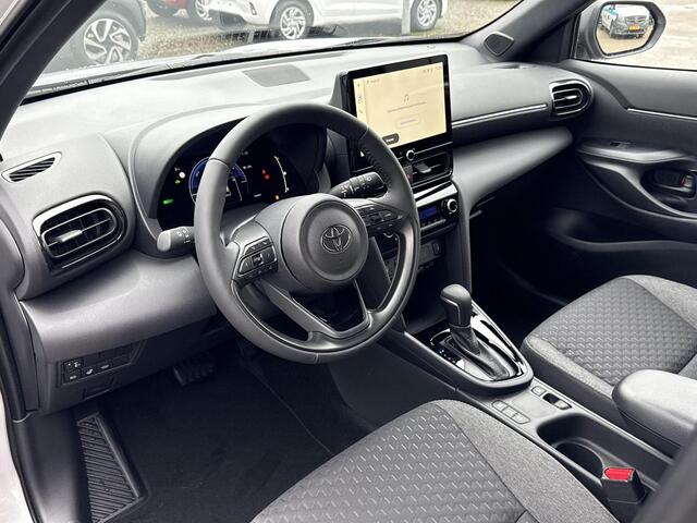 Toyota YARIS Cross 1.5 Hybrid 115 Dynamic **COMFORT PACK/ NIEUWE AUTO/ BINNENKORT LEVERBAAR**
