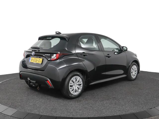 Toyota YARIS 1.5 Hybrid Active | parkeer sensoren | Trekhaak |