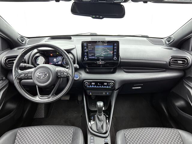 Toyota YARIS 1.5 Hybrid Executive | Lederen bekleding | Panorama dak | Achteruitrijcamera | Stoelverwarming |