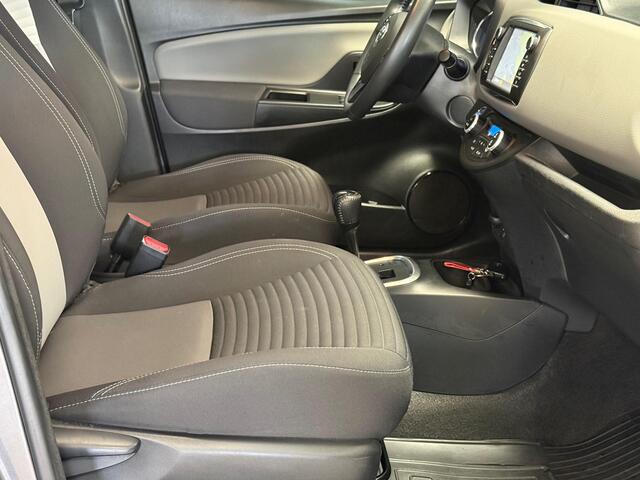 Toyota YARIS 1.5 Hybrid Automaat Navi Camera Clima Lijn Ass 43dkm! Fully Serviced!