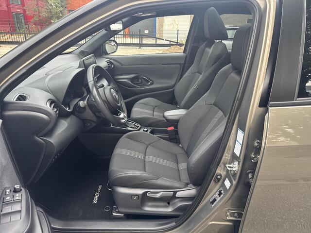 Toyota YARIS Cross 1.5 Hybrid AWD Adventure | 06-10141018 Voor meer informatie