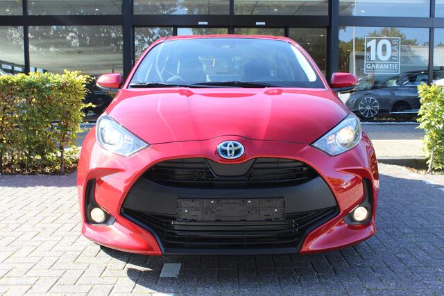Toyota YARIS 1.5 Hybrid Active Plus | Rijklaar | Apple/Android | Stoelverwarming | Camera | Clima | DAB+ | Adap Cruise