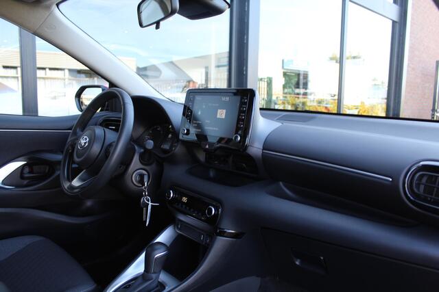 Toyota YARIS 1.5 Hybrid Active Plus | Rijklaar | Apple/Android | Stoelverwarming | Camera | Clima | DAB+ | Adap Cruise