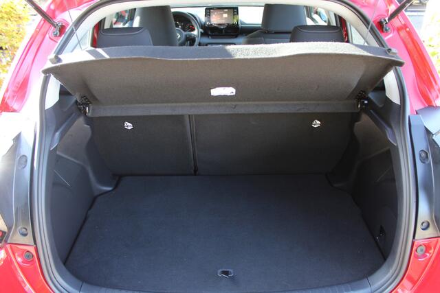 Toyota YARIS 1.5 Hybrid Active Plus | Rijklaar | Apple/Android | Stoelverwarming | Camera | Clima | DAB+ | Adap Cruise