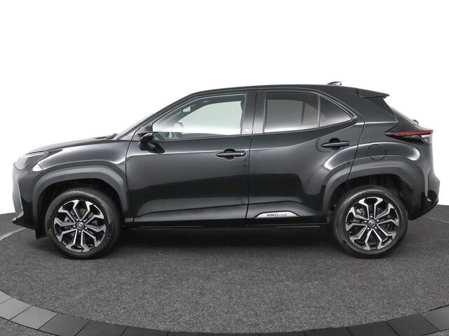 Toyota YARIS Cross 1.5 Hybrid Business Plus | Apple Carplay/Android Auto | Stoel / stuur en voorruitverwarming | Navigatie |