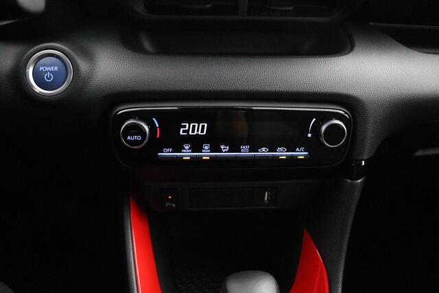 Toyota YARIS 1.5 Hybrid 115 Special Edition | Parkeersensoren | Keyless | Climate control |