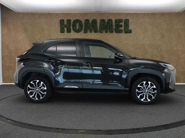 Toyota YARIS Cross 1.5 Hybrid Dynamic Plus - 130 PK! - STUUR/STOEL VERWARMING - ADAPTIEVE CRUISE CONTROL - DODEHOEKDETECTIE - LEDEREN STUURWIEL - KEYLESS ENTRY & START - LED KOPLAMPEN - ACHTERUITRIJCAMERA - STOELVERWARMING - PARKEERSENSOREN VOOR EN ACHTER
