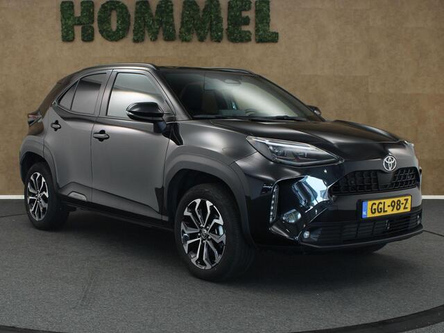 Toyota YARIS Cross 1.5 Hybrid Dynamic Plus - 130 PK! - STUUR/STOEL VERWARMING - ADAPTIEVE CRUISE CONTROL - DODEHOEKDETECTIE - LEDEREN STUURWIEL - KEYLESS ENTRY & START - LED KOPLAMPEN - ACHTERUITRIJCAMERA - STOELVERWARMING - PARKEERSENSOREN VOOR EN ACHTER
