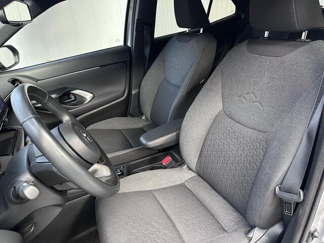 Toyota YARIS Cross 1.5 Hybrid | AWD | Stoelverwarming | 17'' LM Velgen |