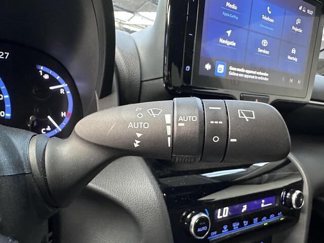 Toyota YARIS Cross 1.5 Hybrid | AWD | Stoelverwarming | 17'' LM Velgen |