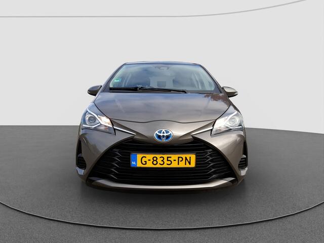 Toyota YARIS 1.5 Hybrid Active | Camera |