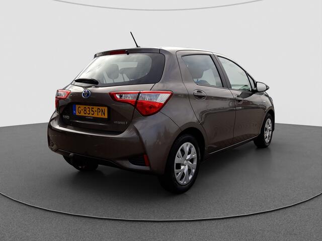 Toyota YARIS 1.5 Hybrid Active | Camera |