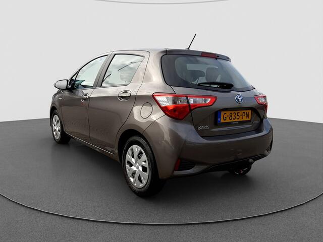 Toyota YARIS 1.5 Hybrid Active | Camera |