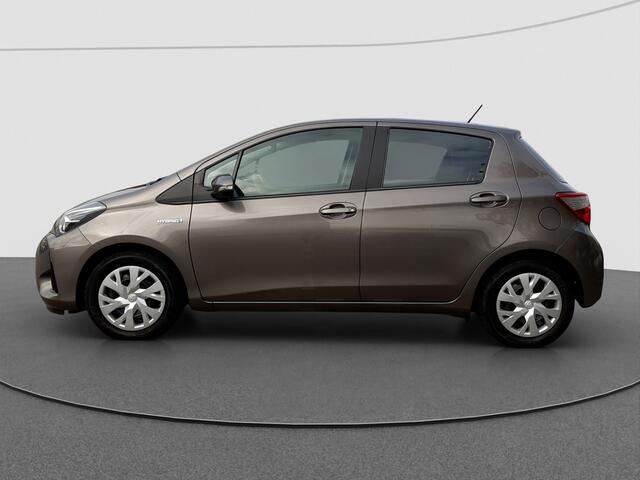 Toyota YARIS 1.5 Hybrid Active | Camera |