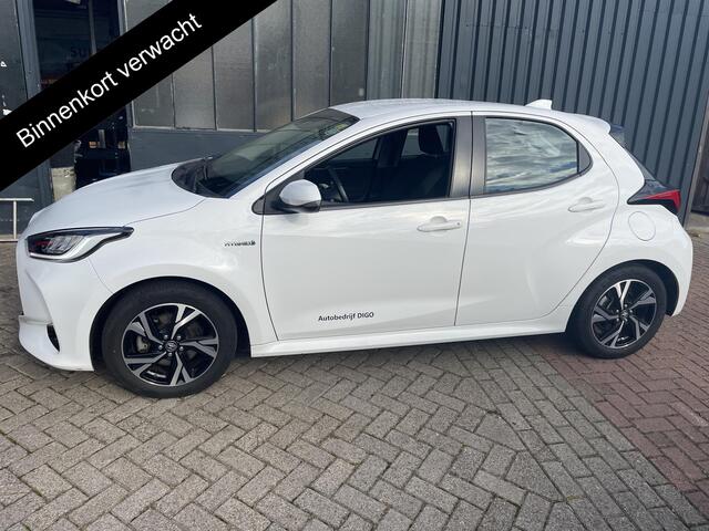 Toyota YARIS 1.5 Hybrid Dynamic | Navigatie | Dealer onderhouden | Apple Carplay & AndroidAUTO | Camera |