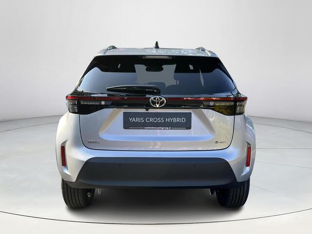 Toyota YARIS Cross 1.5 Hybrid 115 Dynamic | Comfort Pack | Shimmering silver metallic | Nieuw uit voorraad |