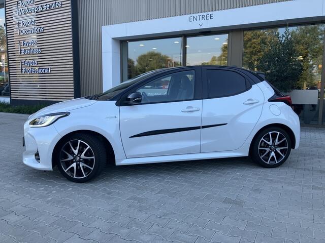 Toyota YARIS 1.5 Hybride Executive | Bi-Tone | All Season | Pdc