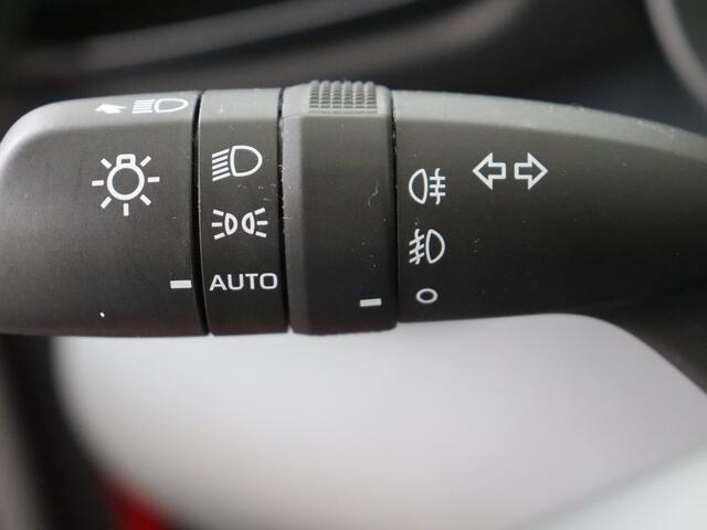 Toyota YARIS 1.5 Hybrid Launch Edition I Navigatie I Climate Control I Cruise Control I Camera I Stoelverwarming Voor I I Volledig LOUWMAN Onderhouden I