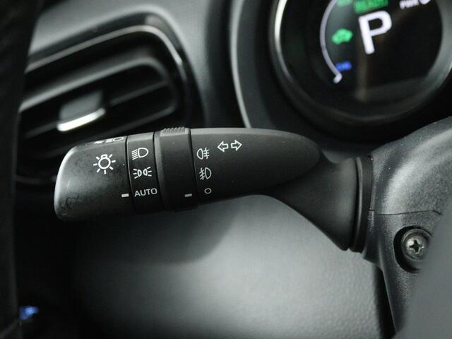 Toyota YARIS 1.5 Hybrid Executive | Apple Carplay / Android Auto (Navigatie) | Panoramadak | JBL | Camera |